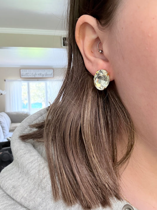 Oval Stud