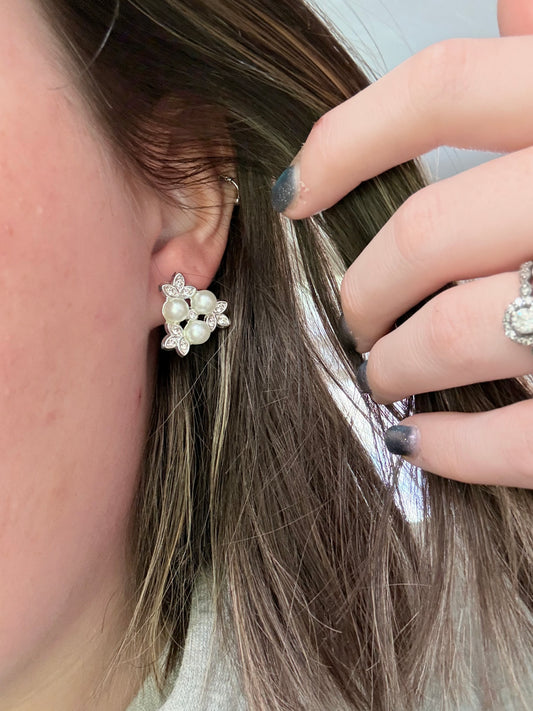Pearl Cluster Studs